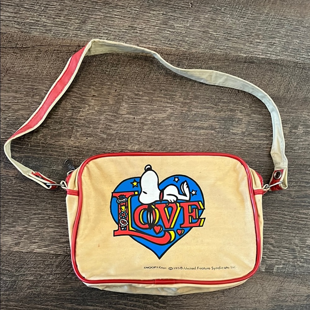 Vintage 1950s child's Snoopy Purse Satchel 50s